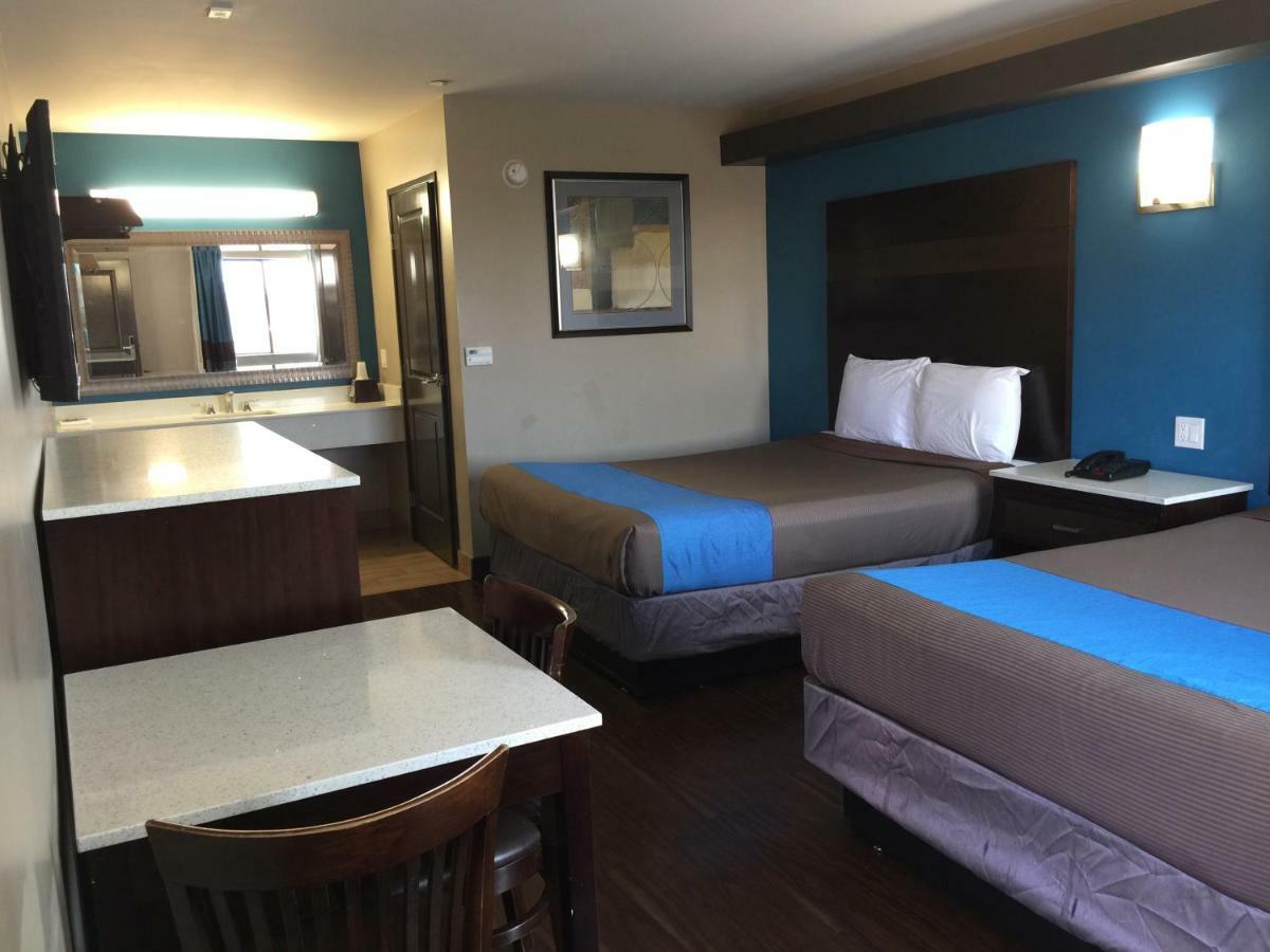 Crystal Palace Inn Maywood المظهر الخارجي الصورة